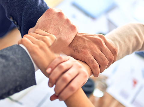 常州市盛杰合力化纖有限公司專業生產銷售： 120D-3000D高強滌綸絲，高強滌綸色絲，高強滌綸工業絲，滌綸高強絲，丙綸空變絲，高強丙綸絲，丙綸膨體紗，丙綸空變紗，各種規格及顏色可根據客戶要求定制。